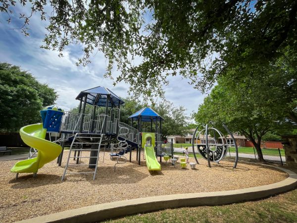 Playground Mulch Spreading